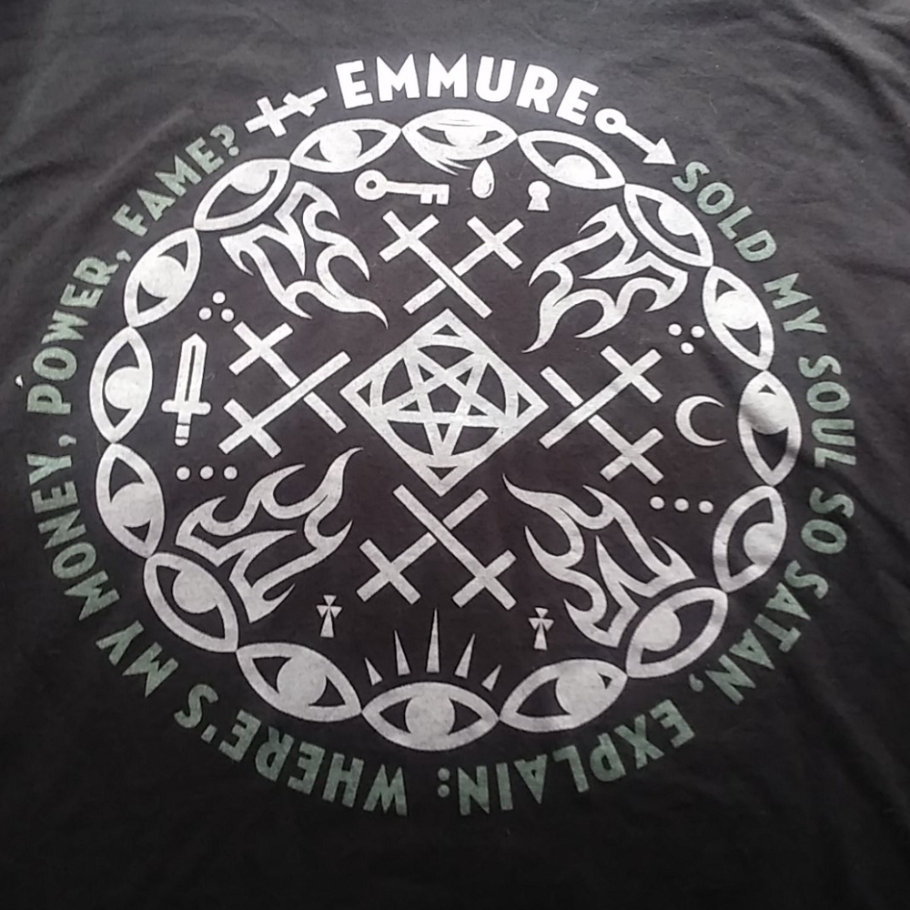 EMMURE "SOLD MY SOUL" TSHIRT SIZE XL